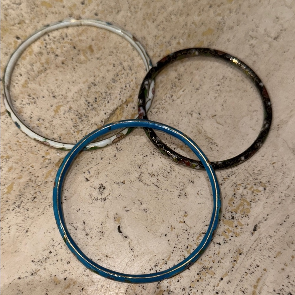 3 enamel bracelets in black, white & blue